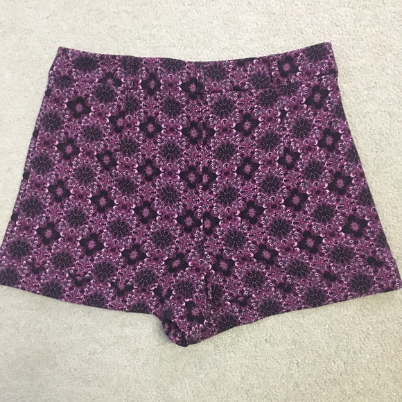 Forever 21 Shorts - Picture 5 of 6